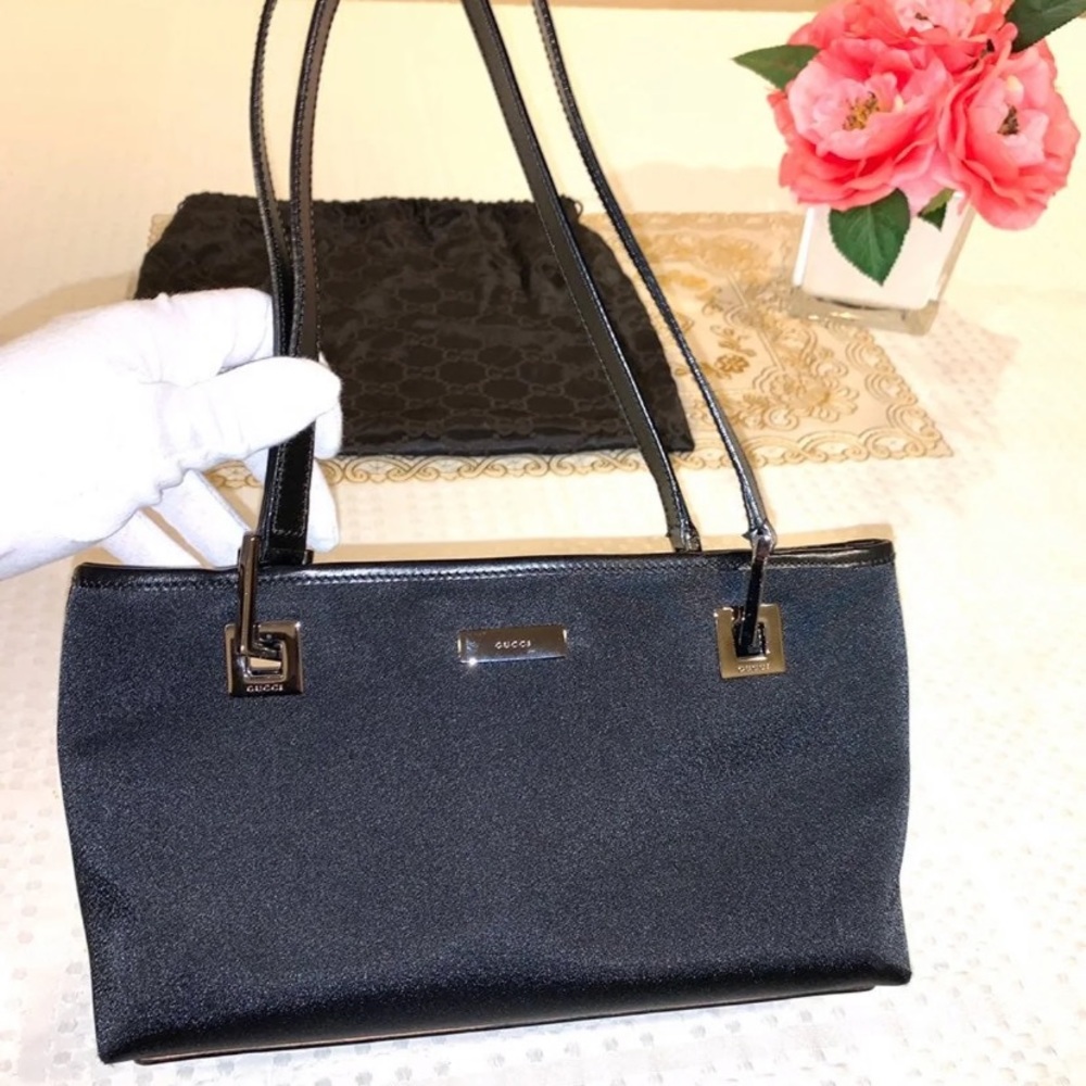 AUTHENTIC RARE GUCCI BAG - Picture 2 of 8